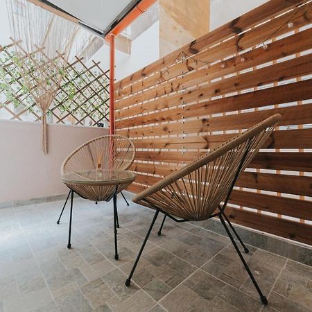 Comfy And Stylish Apartment Thessaloniki Exterior photo