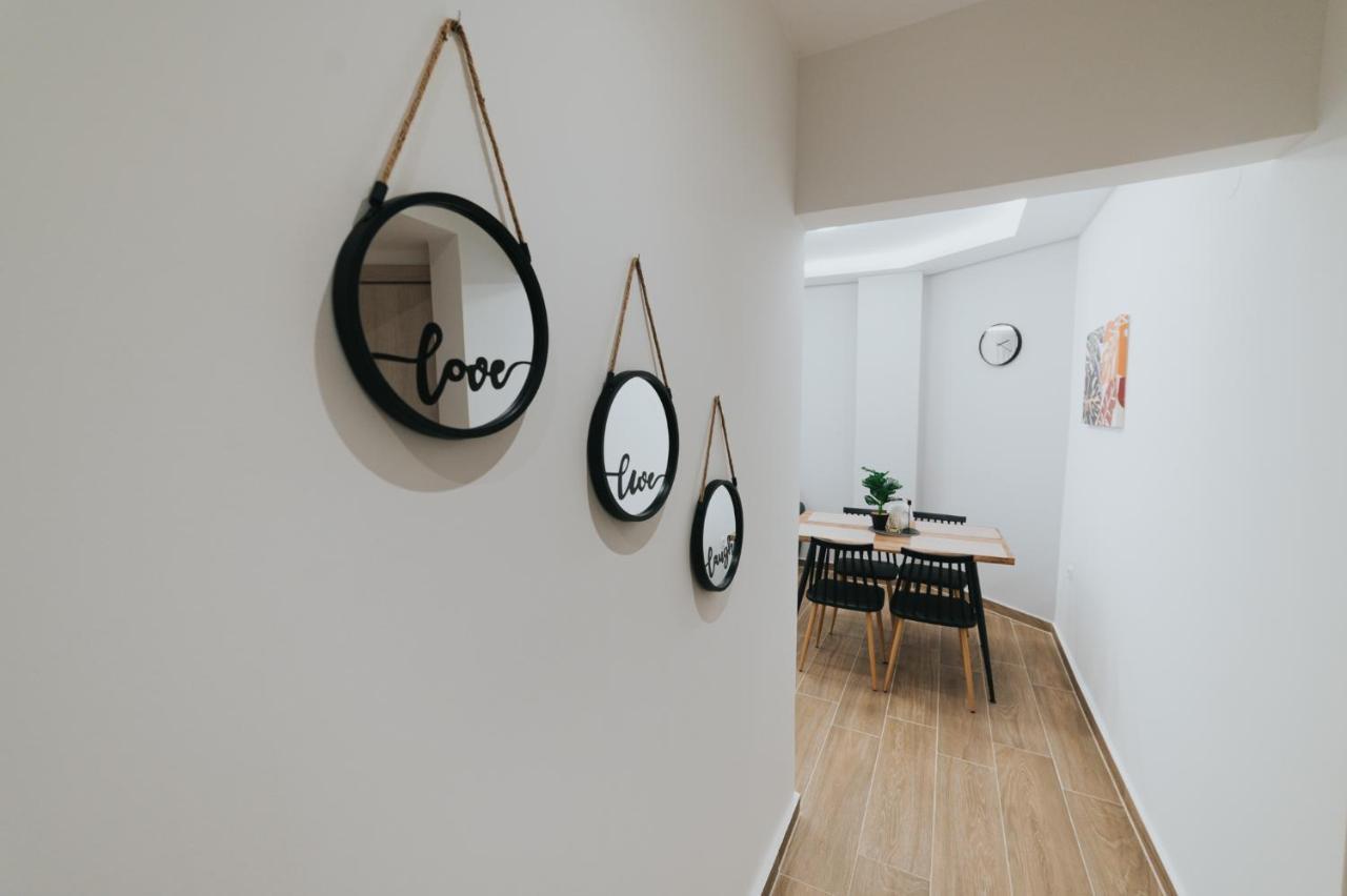 Comfy And Stylish Apartment Thessaloniki Exterior photo