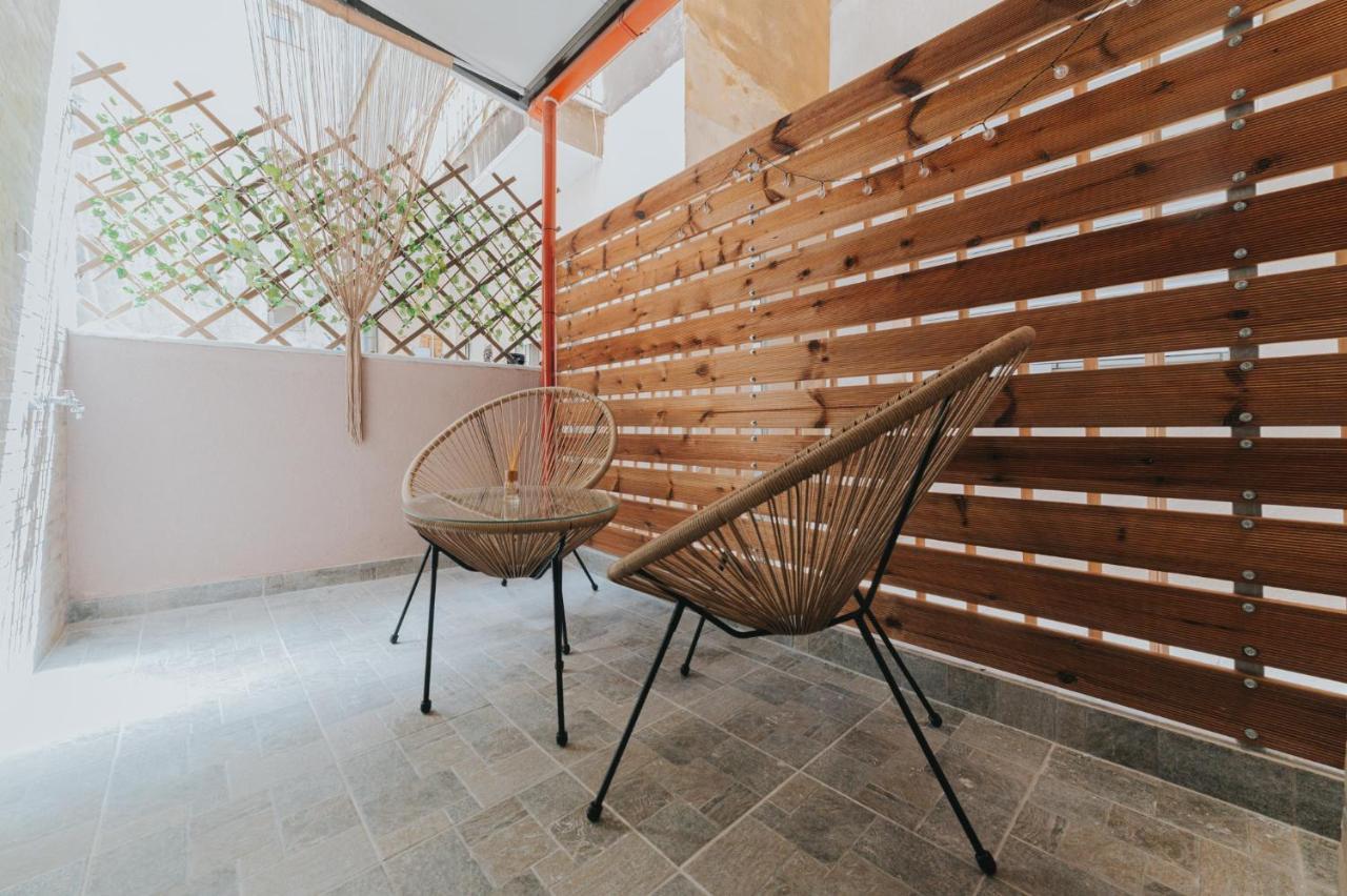 Comfy And Stylish Apartment Thessaloniki Exterior photo